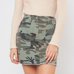 NWT Camo mini skirt with raw hem